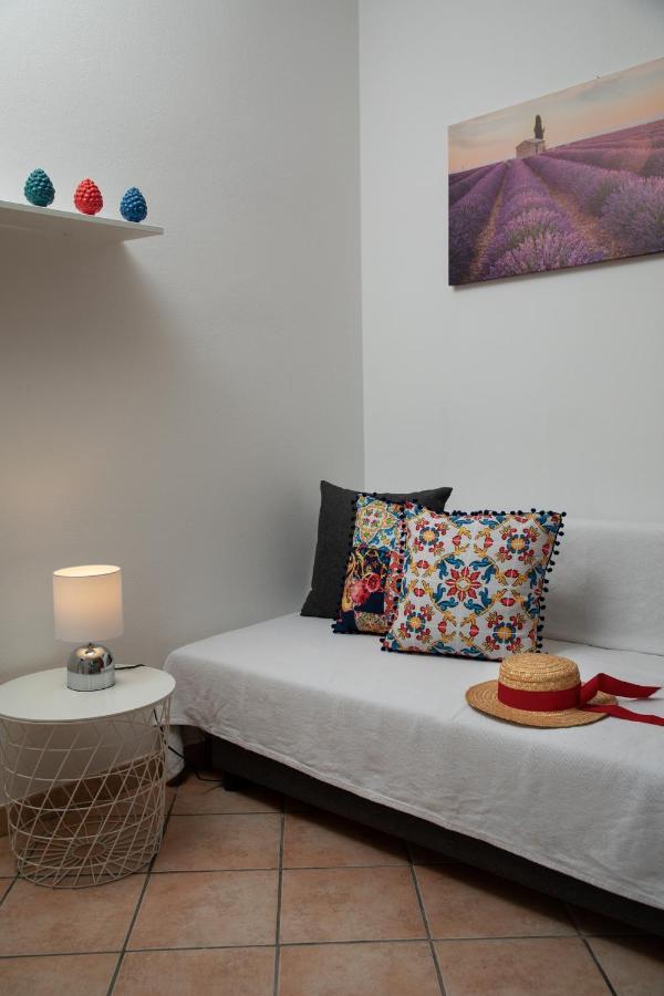 Homey Experience - Jardin Du Port ออลเบีย ภายนอก รูปภาพ